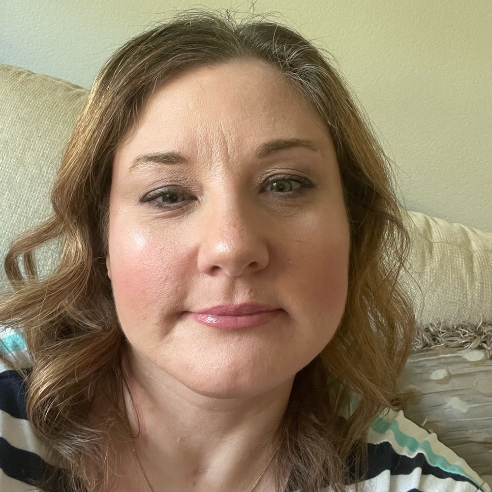 Meet your Posher, Julie